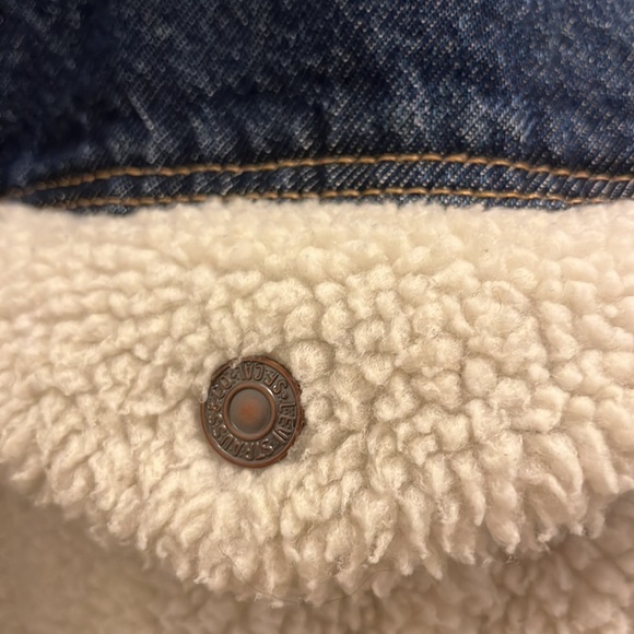 Levi Strauss & Co Sherpa cozy Jean jacket - Picture 3 of 6